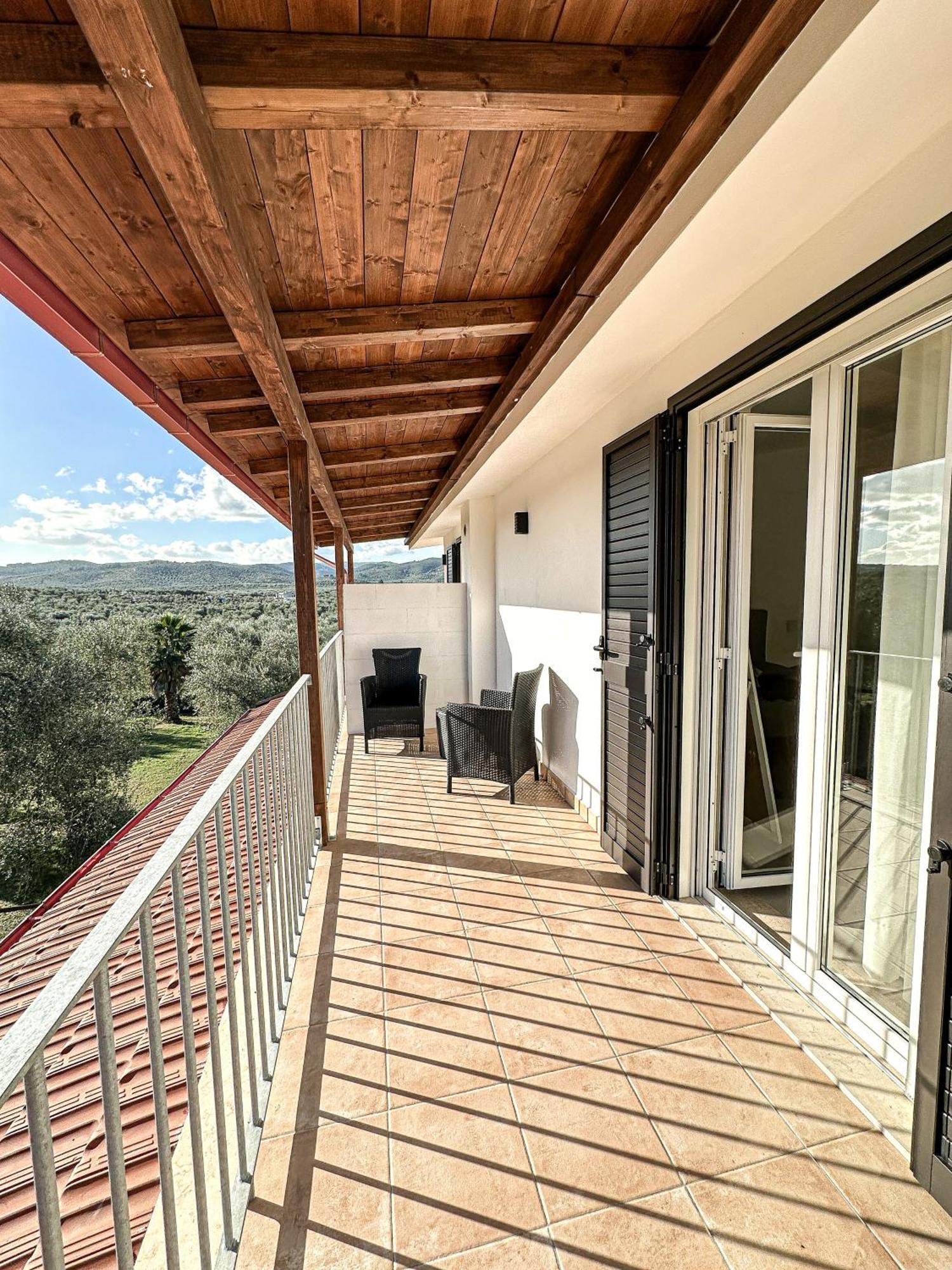 Valle Degli Ulivi B&B Вьесте Экстерьер фото