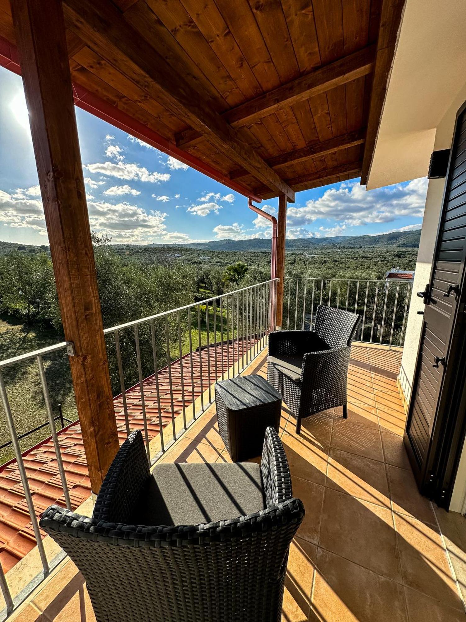 Valle Degli Ulivi B&B Вьесте Экстерьер фото