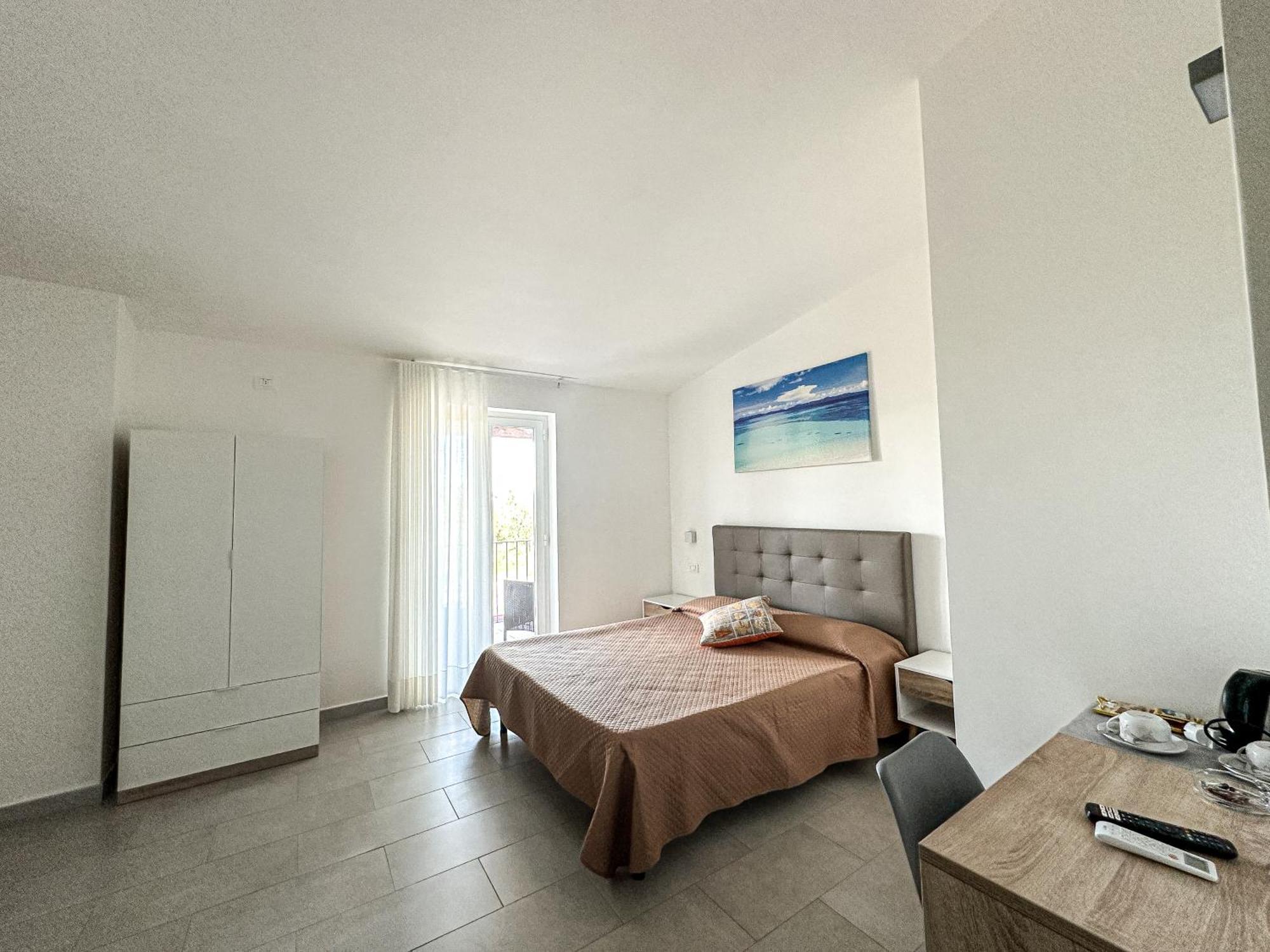 Valle Degli Ulivi B&B Вьесте Экстерьер фото